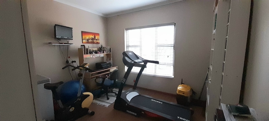 3 Bedroom Property for Sale in Admirals Park Western Cape